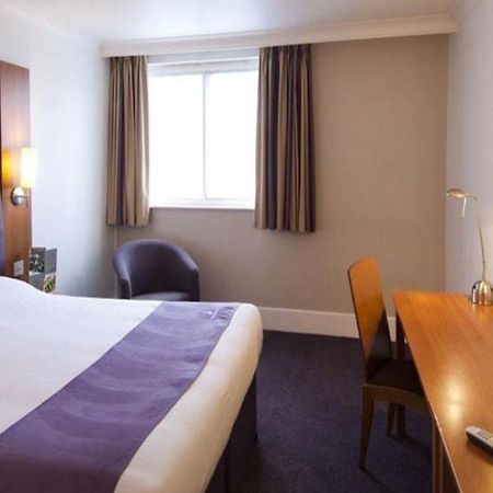 Premier Inn Kettering Ngoại thất bức ảnh