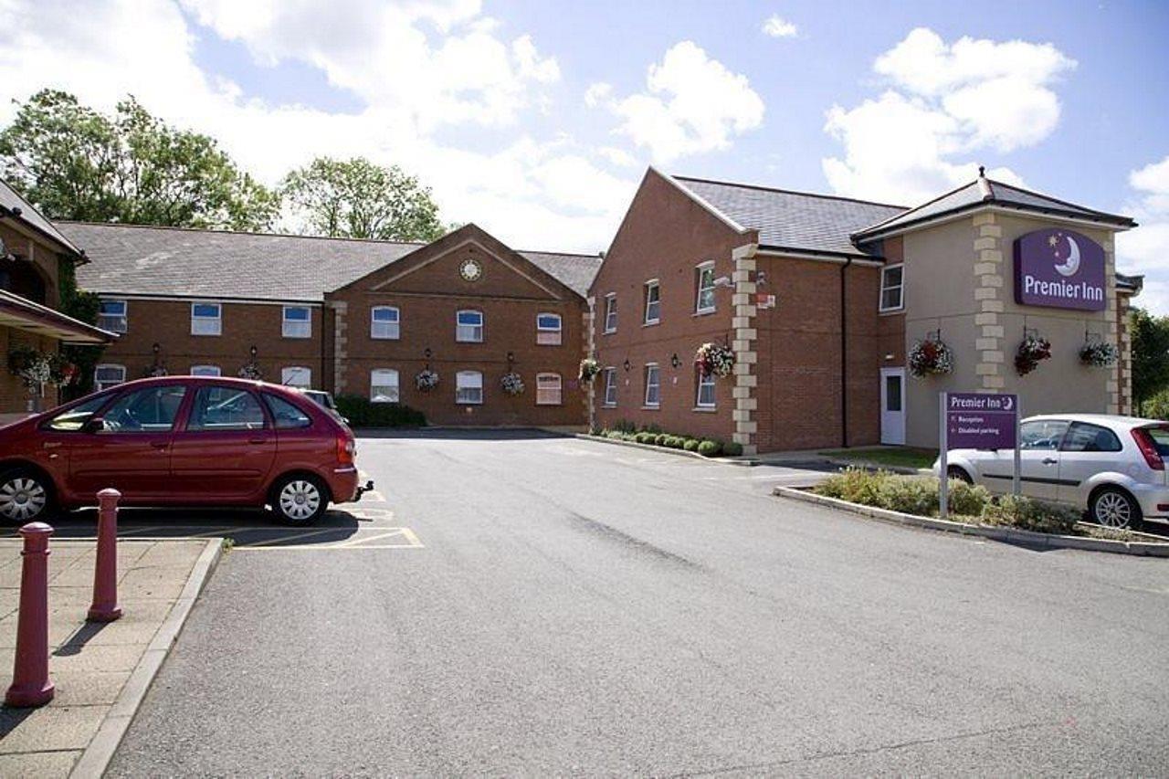 Premier Inn Kettering Ngoại thất bức ảnh